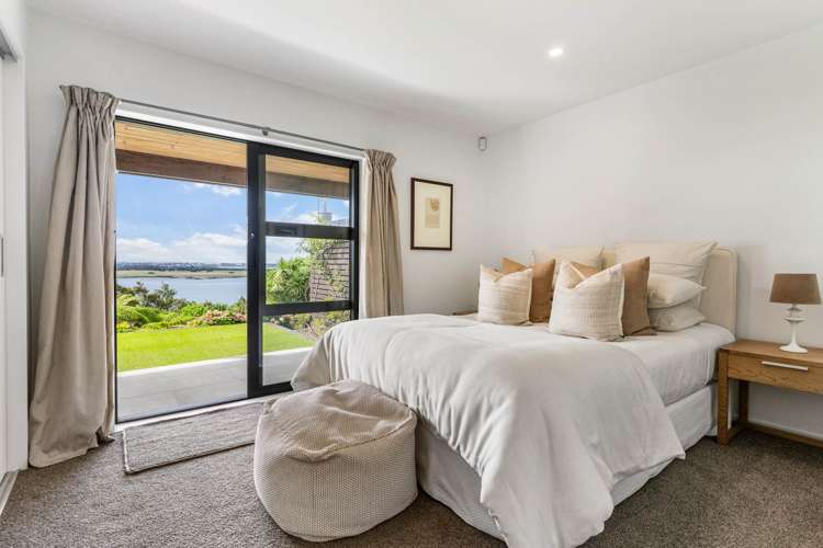 8 Saran Place Hillsborough_14