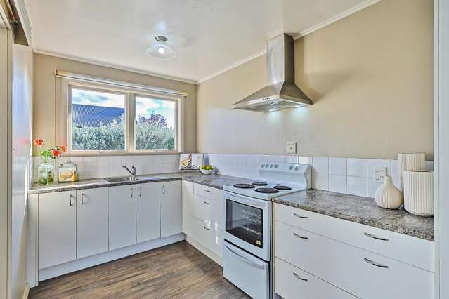 2/65 Middle Road Havelock North_2