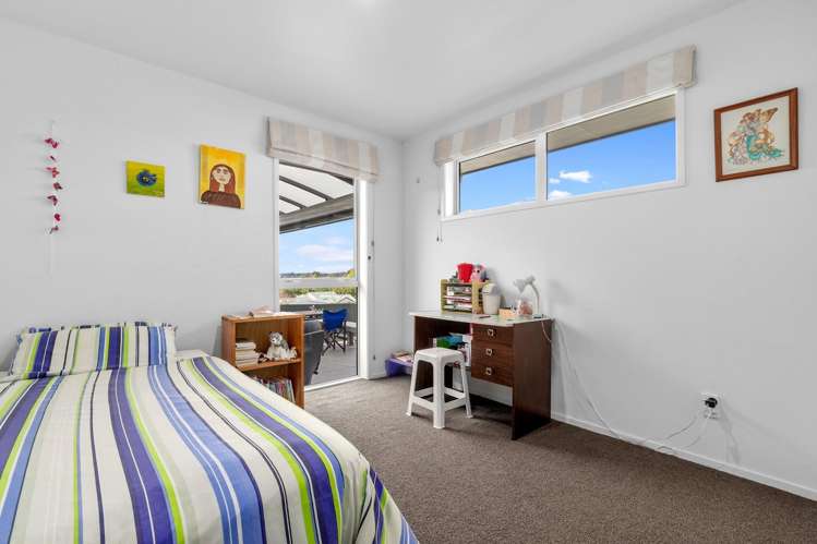 32 Fairfax Crescent Pyes Pa_12