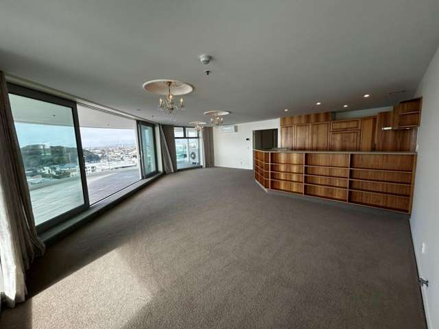 10B/2 Marine Parade 11229_1