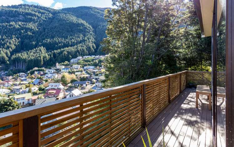 26 Mackinnon Terrace Fernhill/Sunshine Bay_3