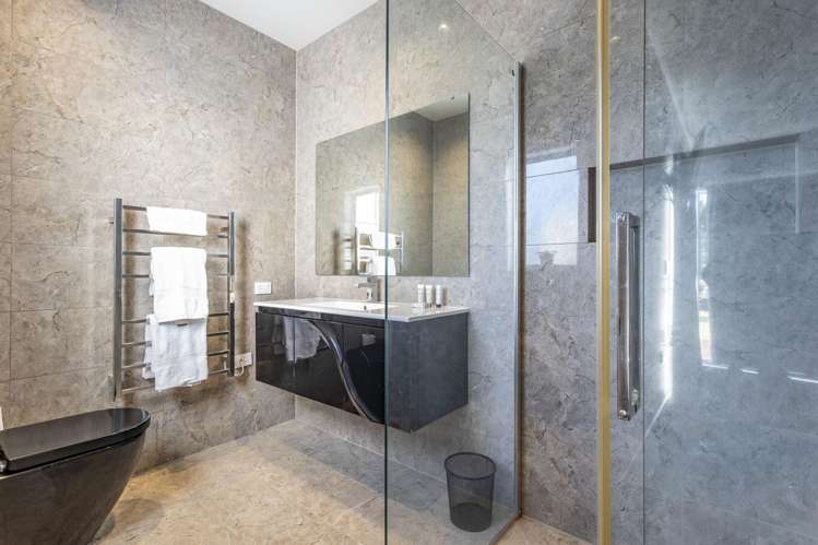 25A Greenhaven Drive Burwood_14