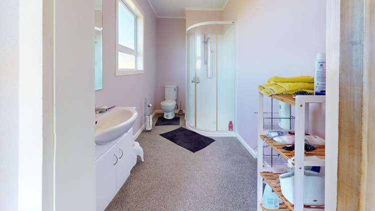 171 Wards Road Chertsey_13