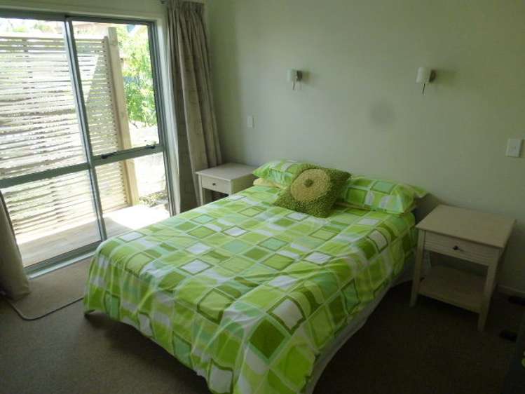 212 Ocean Road Whangamata_14