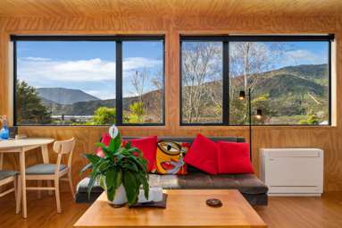 13b Beach Place_3