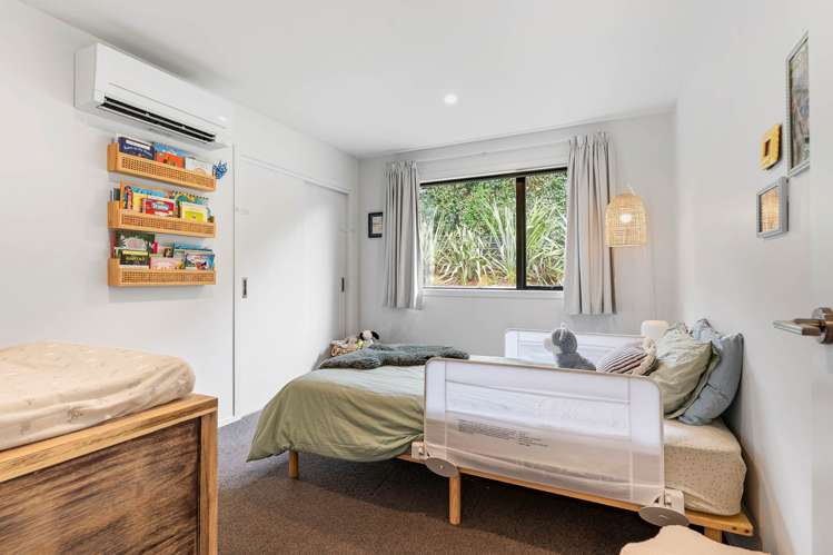 13 Weka Close Red Beach_22