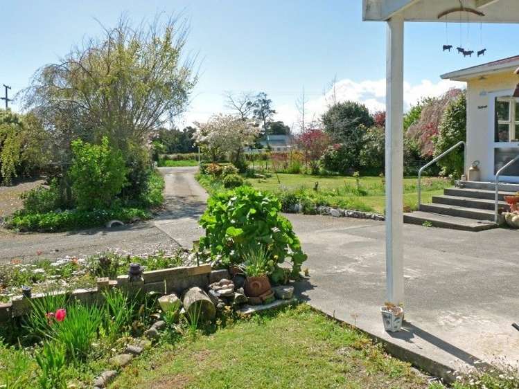 61 Barton Lane Wakefield_11