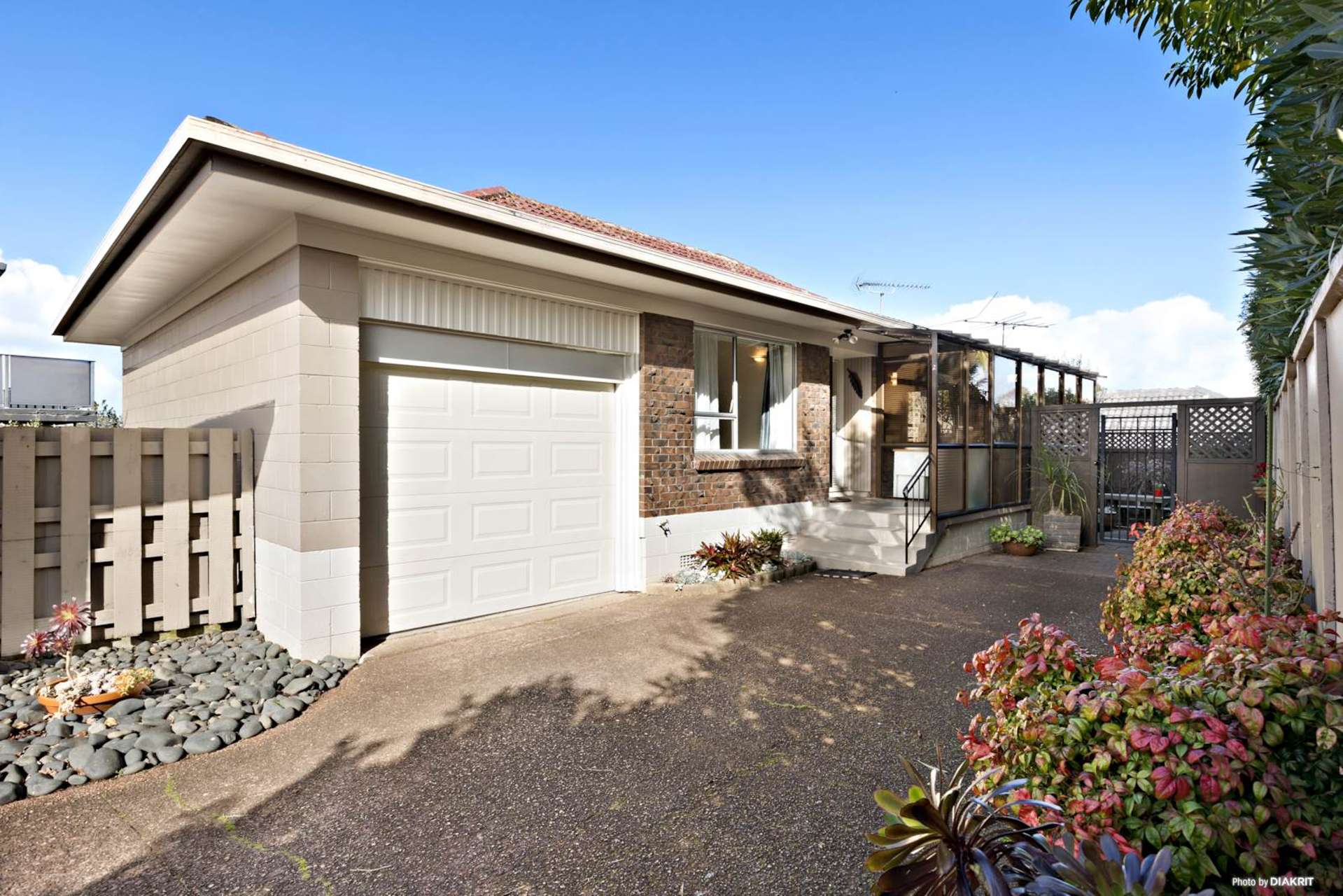 2/52 Tawhiri Road One Tree Hill_0