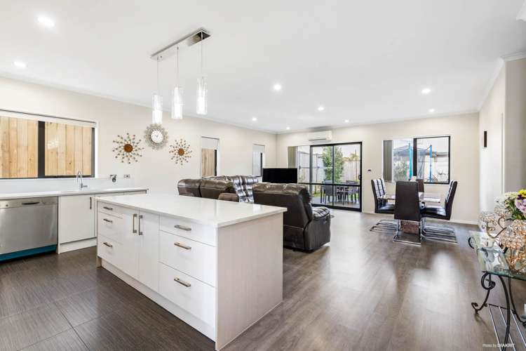 24 Carrickdawson Drive Flat Bush_10