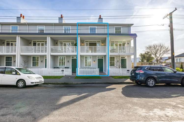 6/11 Bunyan Street Waltham_20