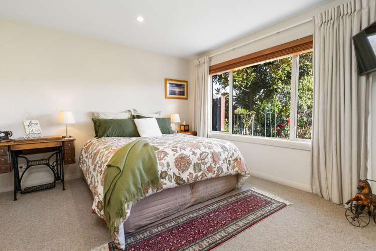 25 Deloraine Street Somerfield_16