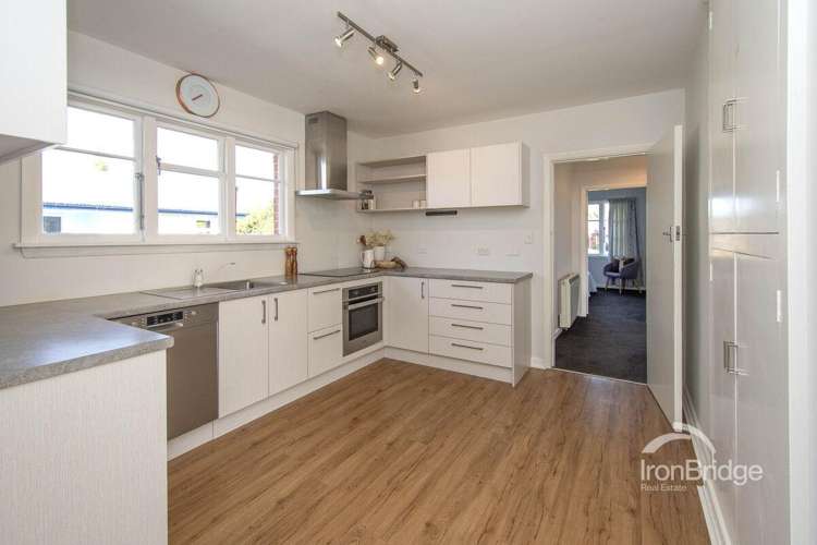 52 North Terrace Darfield_6