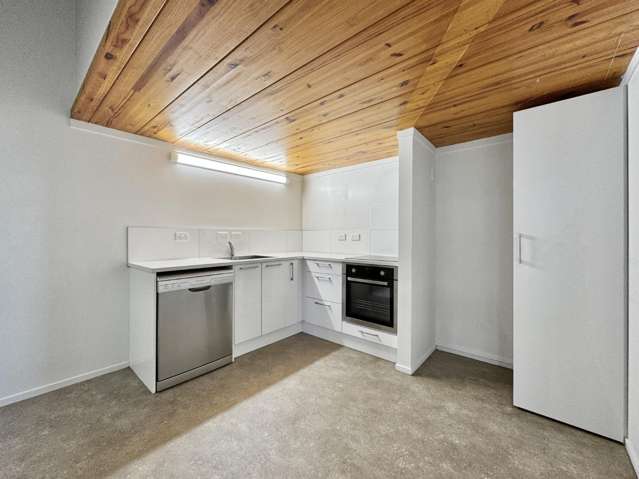 1/70A Tawa Road One Tree Hill_3