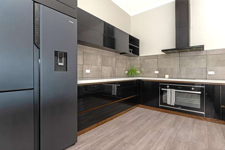 2 Cobden Street Gisborne_13