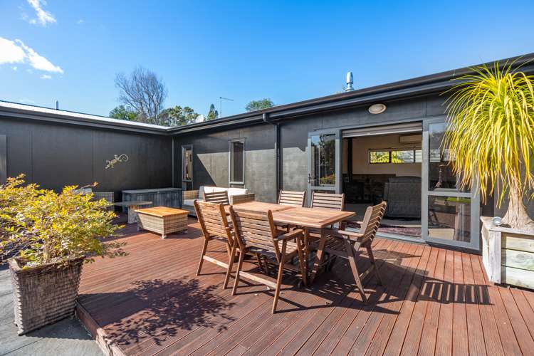 399 Tukapa Street Hurdon_20