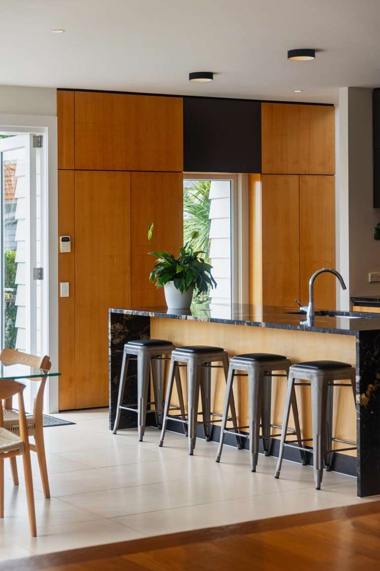 8 Summit Drive Mount Albert_16