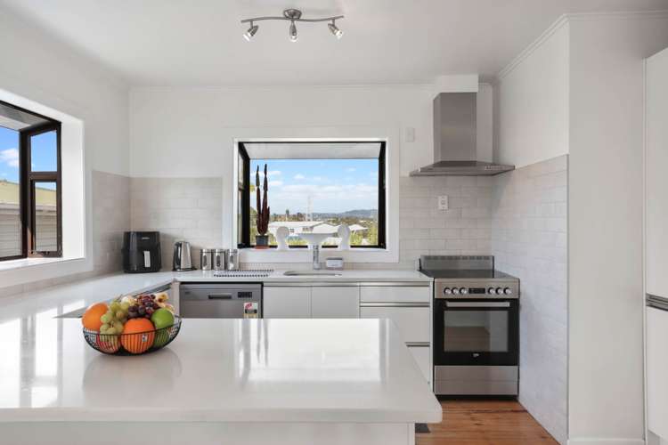 38 Gloria Avenue Te Atatu Peninsula_6