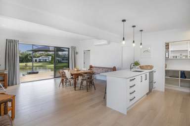 34 Motukorure Parade_4