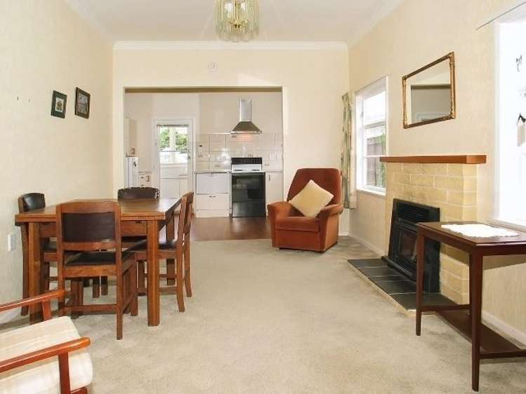 7a Romney Square Tawa_7