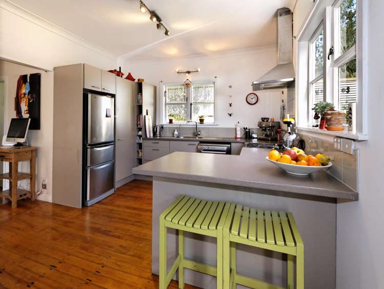 10a Kashmir Road Glen Eden_13