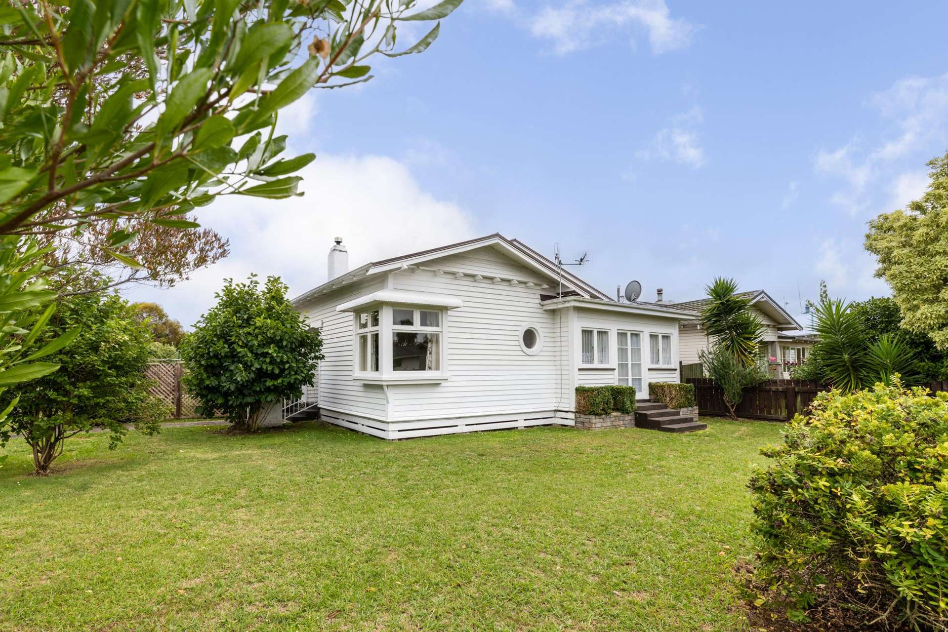 701 Avenue Road West St Leonards_0