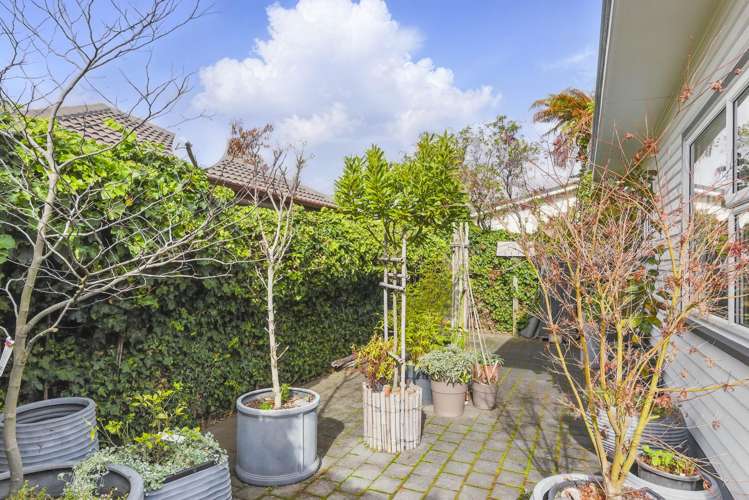 1/52 Matatua Road Raumati Beach_19