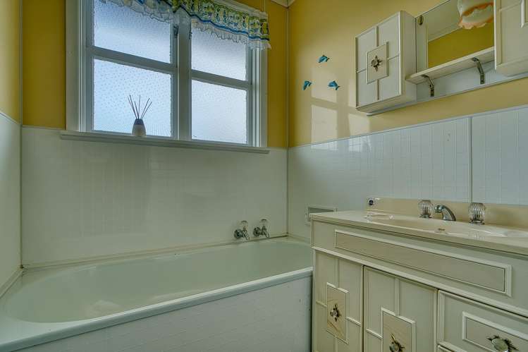 8 Wanganui Flat Road Harihari_12