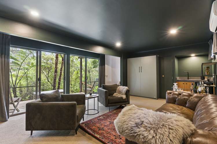 3 Saddleback Rise Murrays Bay_16