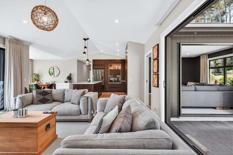 139 Mapara Road Acacia Bay_7