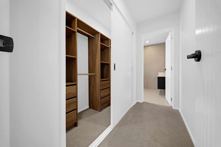1 Meadowridge Drive Flat Bush_26