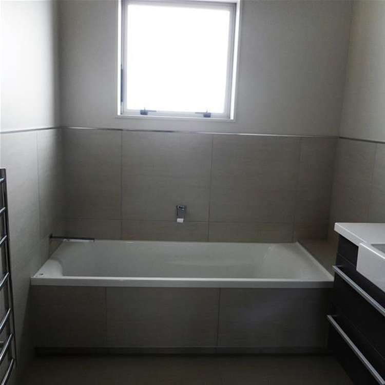 4 Costa Viva Crescent Karaka_12