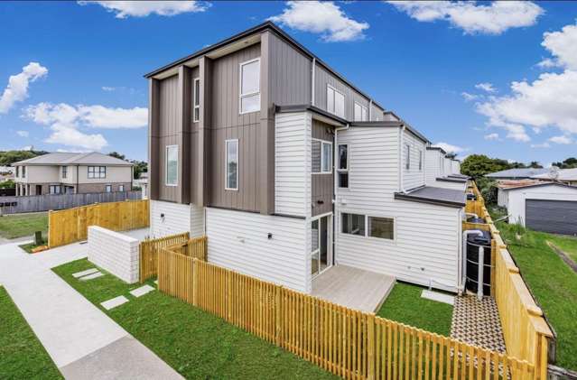 2/36 Halsey Road Manurewa_1
