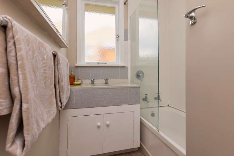 12 Kelkirk Street Kelston_20