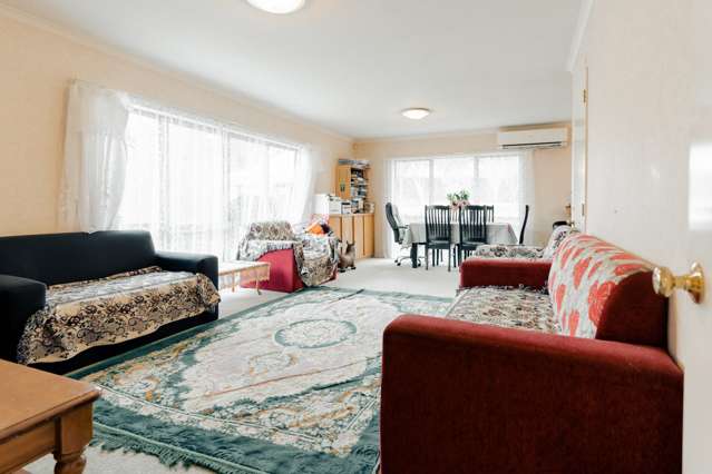 9 Hawkley Close Flat Bush_2