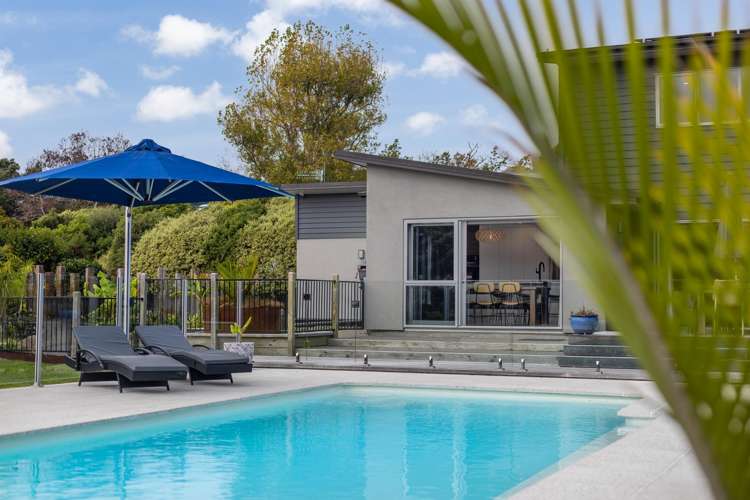 1 Moss Lane Raumati Beach_1