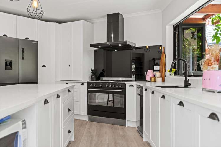 6 Runanga Grove Waikanae_6