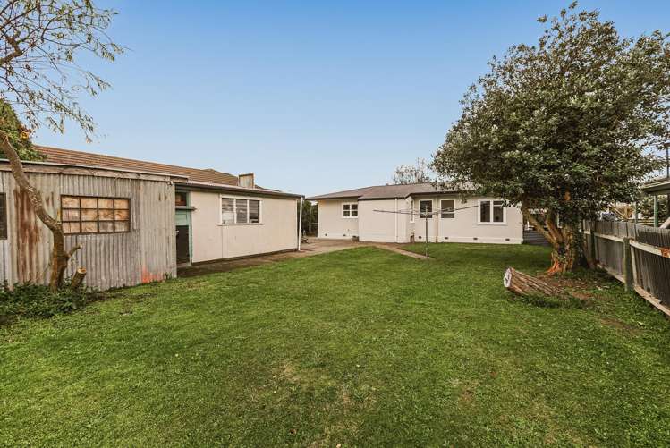 809 Maitland Crescent Mayfair_2