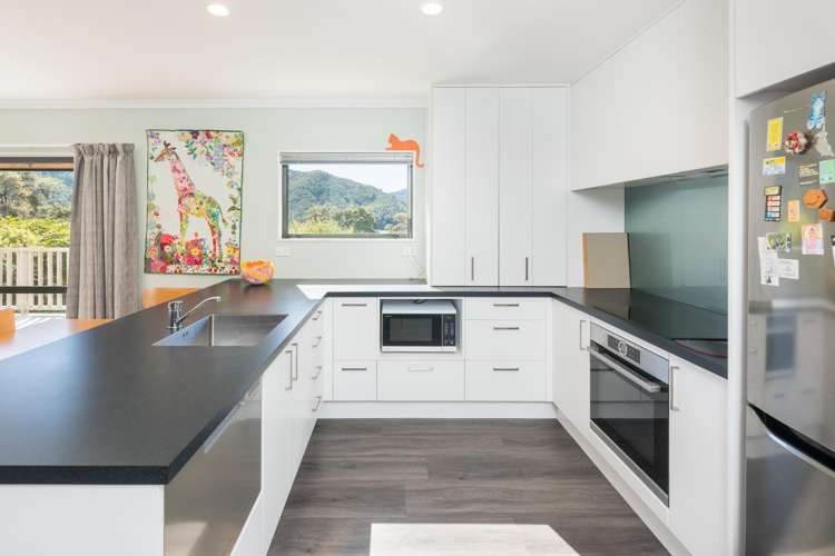 780 Queen Charlotte Drive Havelock_4