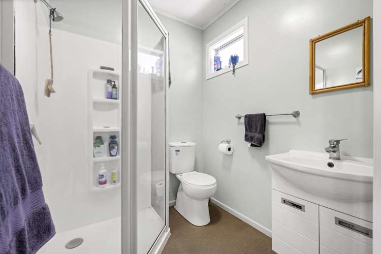 16/18 Lorenzen Bay Road Raglan_15