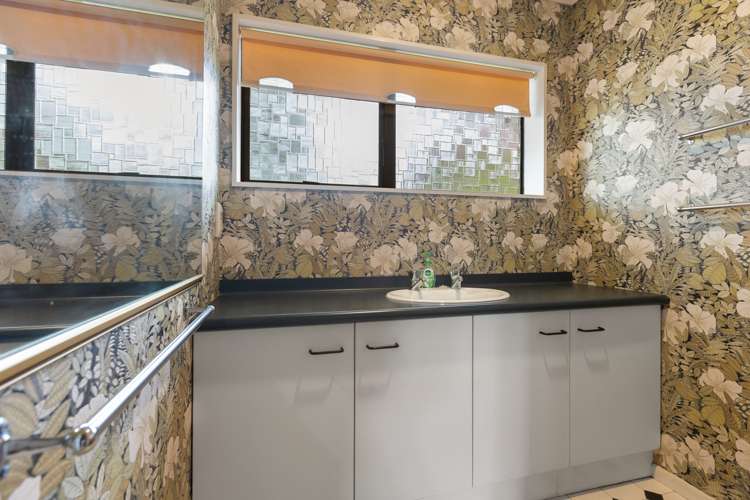 256 Tukapa Street Hurdon_16