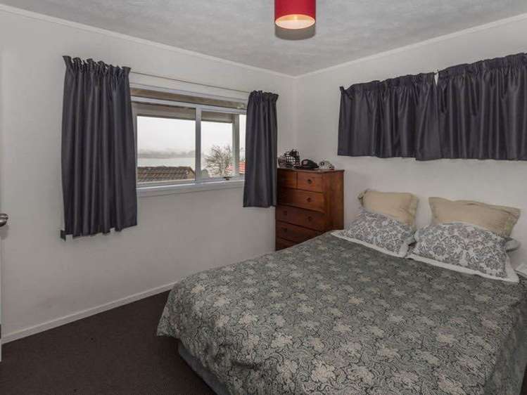 2/23 Beihlers Road Manurewa_6