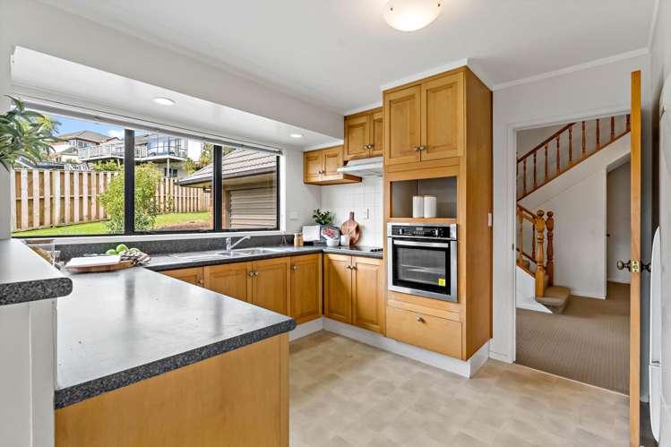 2/6 Waikato Place Saint Johns_7