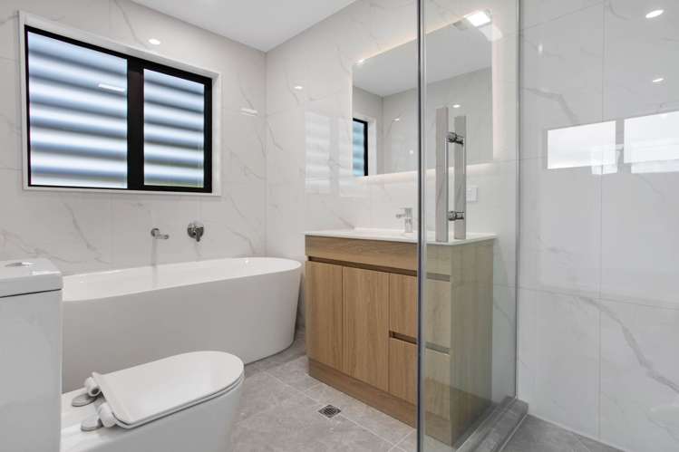 8/196 Royal Road Massey_26