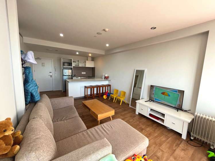 805/20 Mccrae Way New Lynn_6