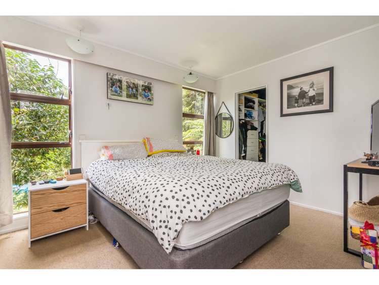 17 Karapiti Place Glen Eden_9