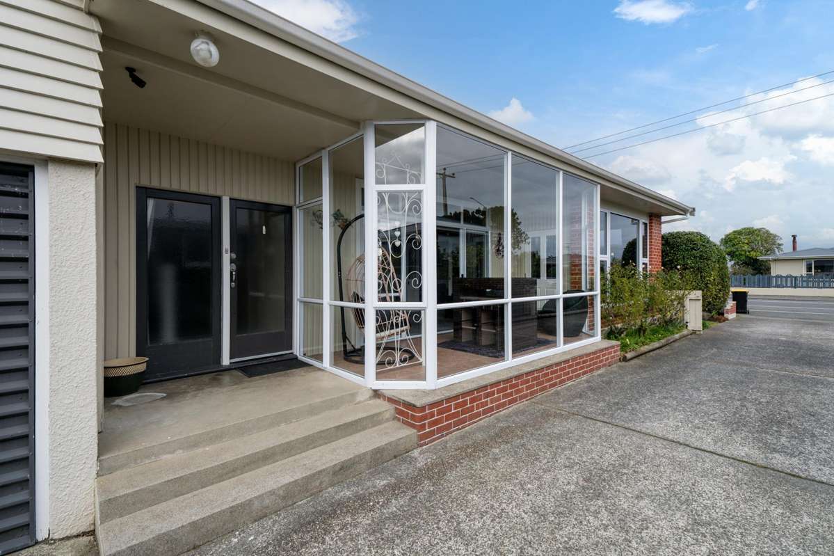 337 Racecourse Road_1