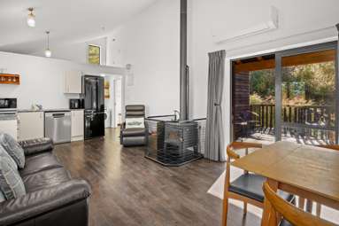 87 Chalet Crescent_4