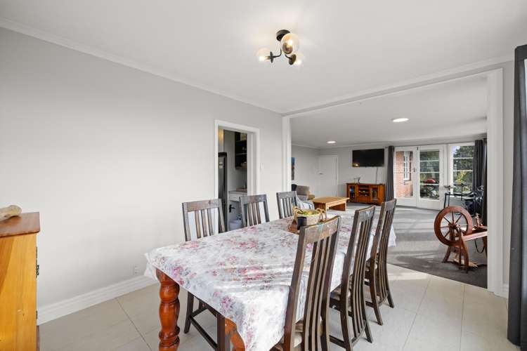 14 Huntsbury Avenue Huntsbury_19