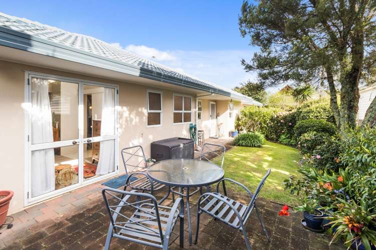 9/10 Gerard Way Saint Johns_3