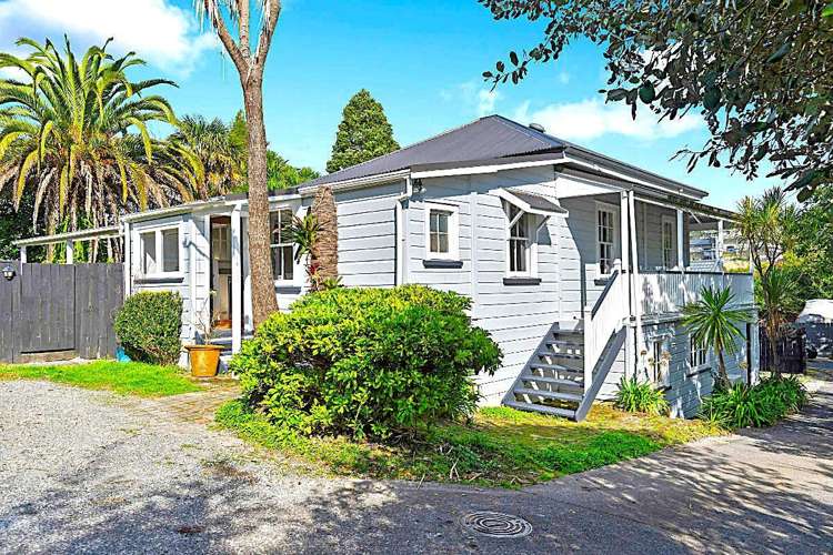 40 Candia Road_2